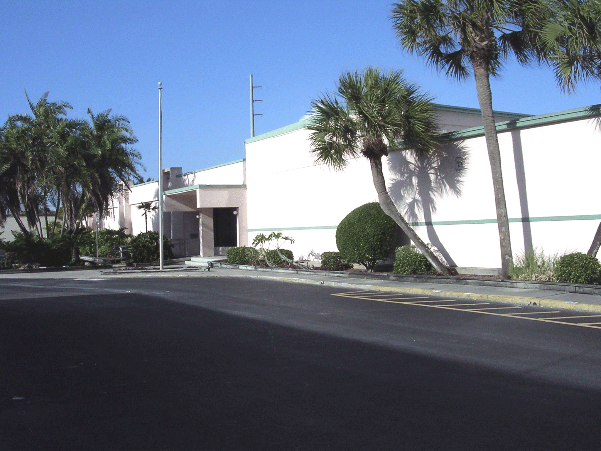 Cocoa Beach Library behind City Hall, now replaced
